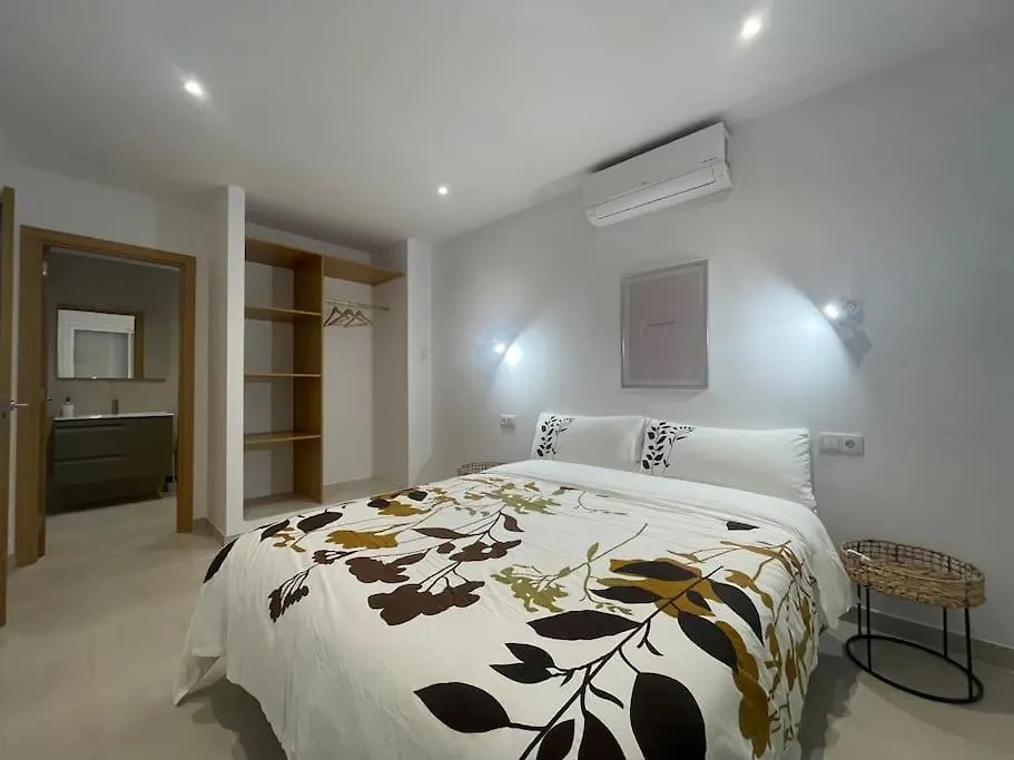 אמפוריבראבה Villa Moderna Piscina Privada